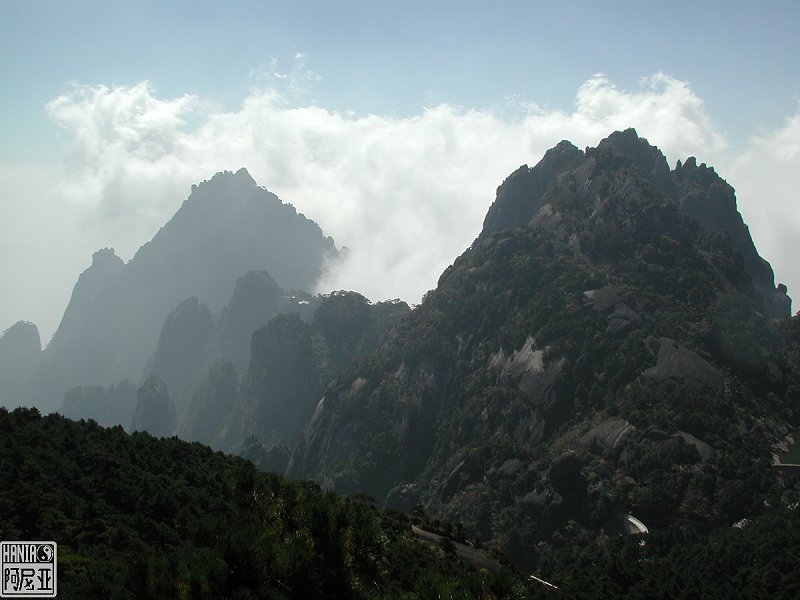 photo of Huang Shan (Yellow Mountains), China
